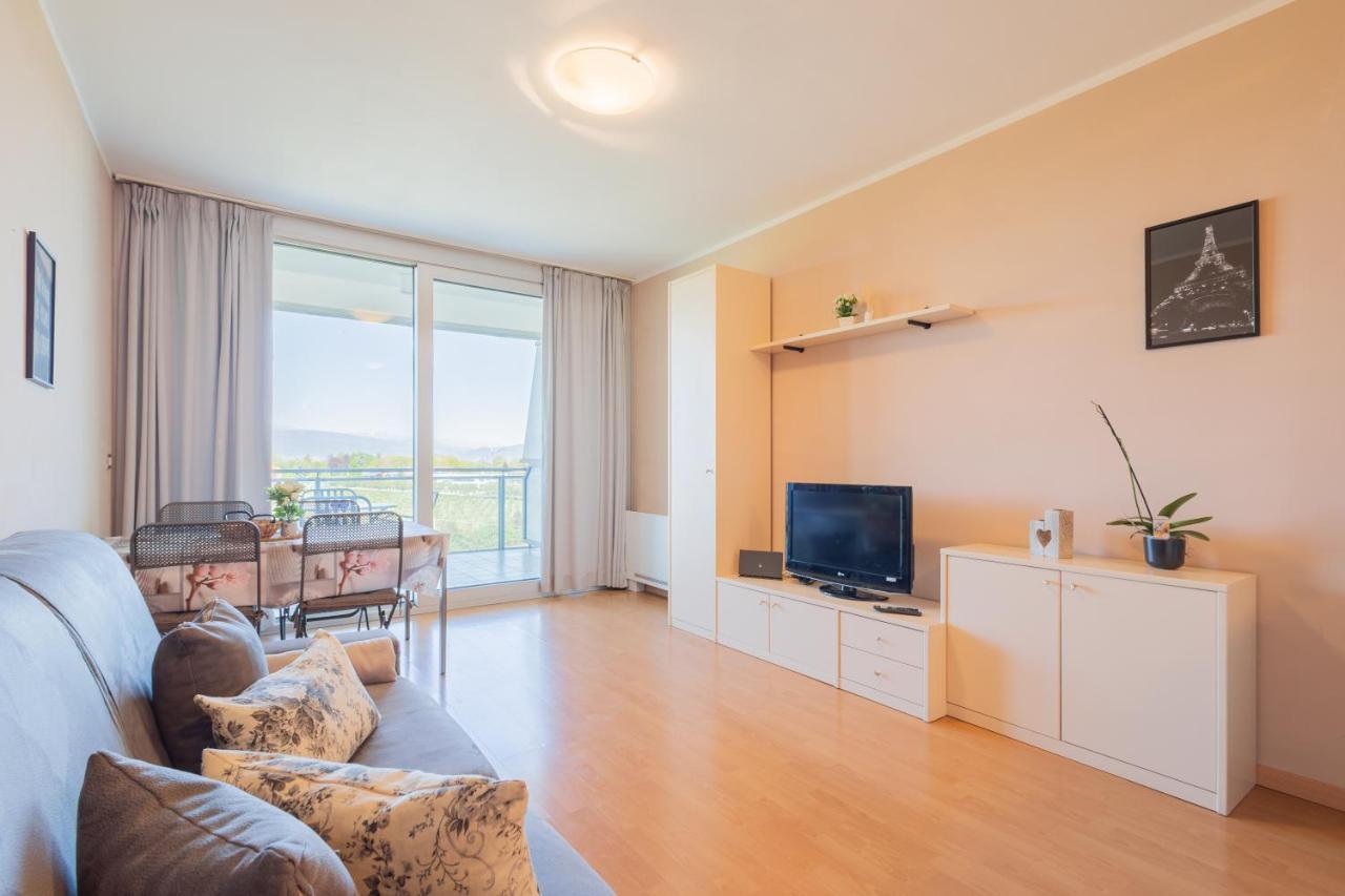 Glass House Cuneo Bagian luar foto