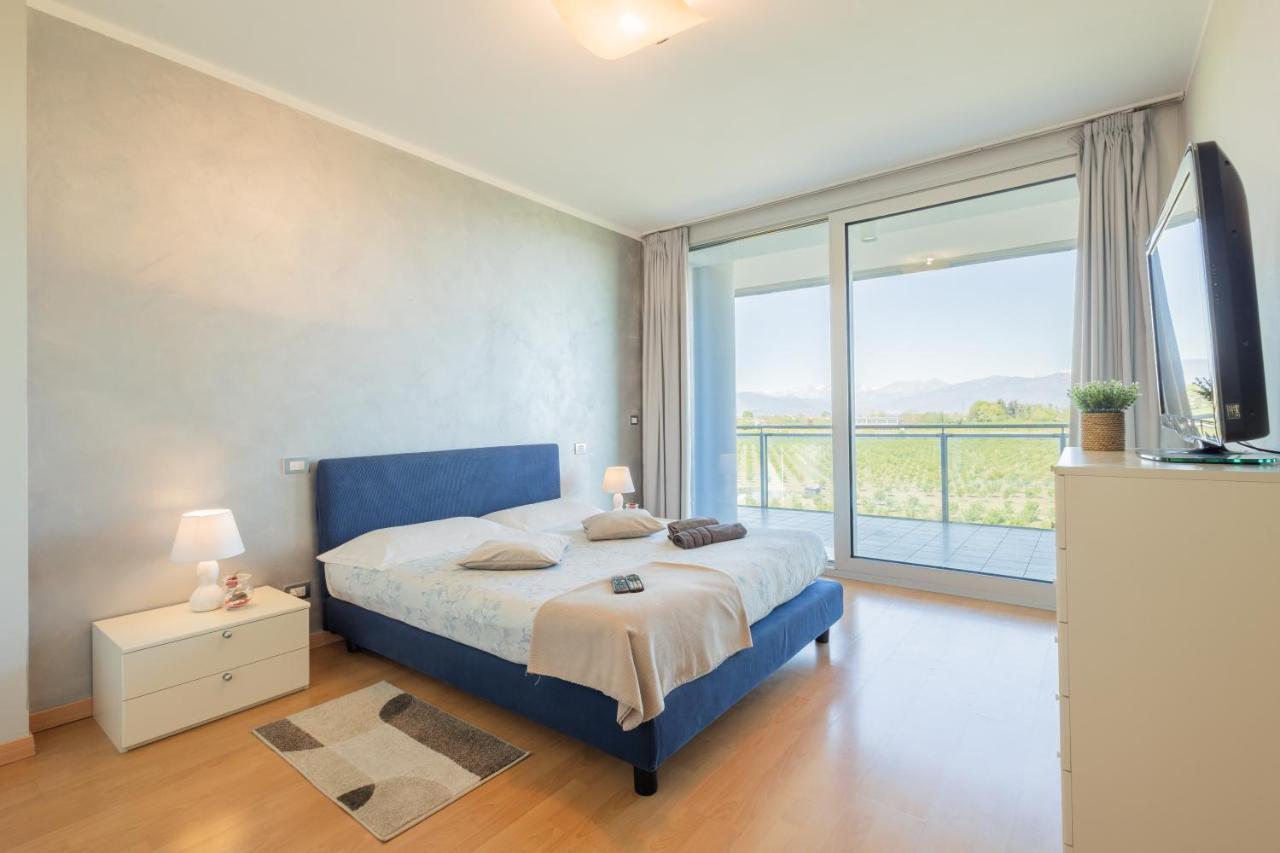 Glass House Cuneo Bagian luar foto