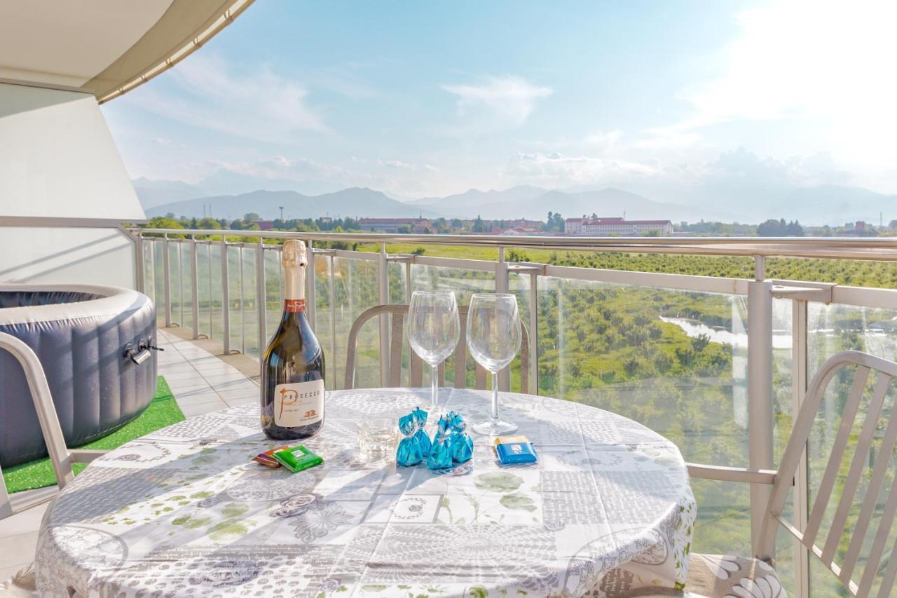 Glass House Cuneo Bagian luar foto